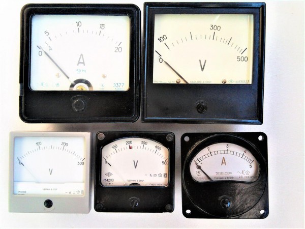 Вольтметр М4203 0-150 В 2.5