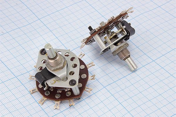 Переключатель галетный ПГГ-2П16Н-15